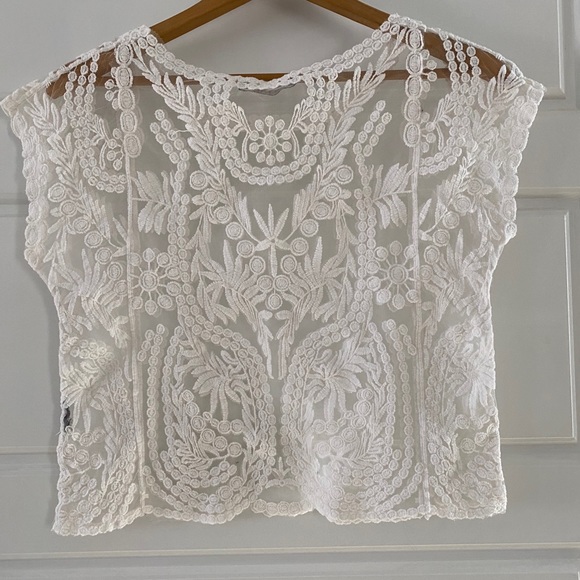 Lace top - Picture 2 of 3